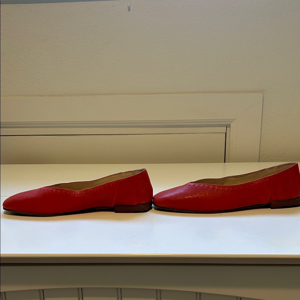 Never worn Frye size 11 Red Women's Ballet Flats - Picture 3 of 7